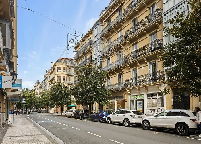 Versalles - The Collection * San Sebastián