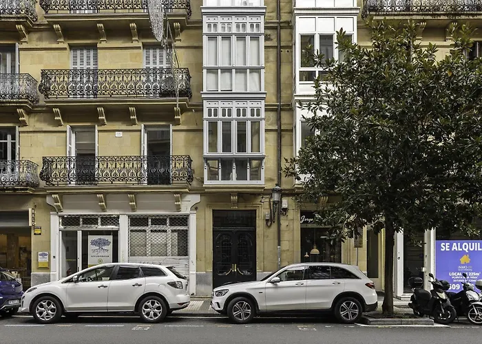 Versalles - The Collection 산세바스티안